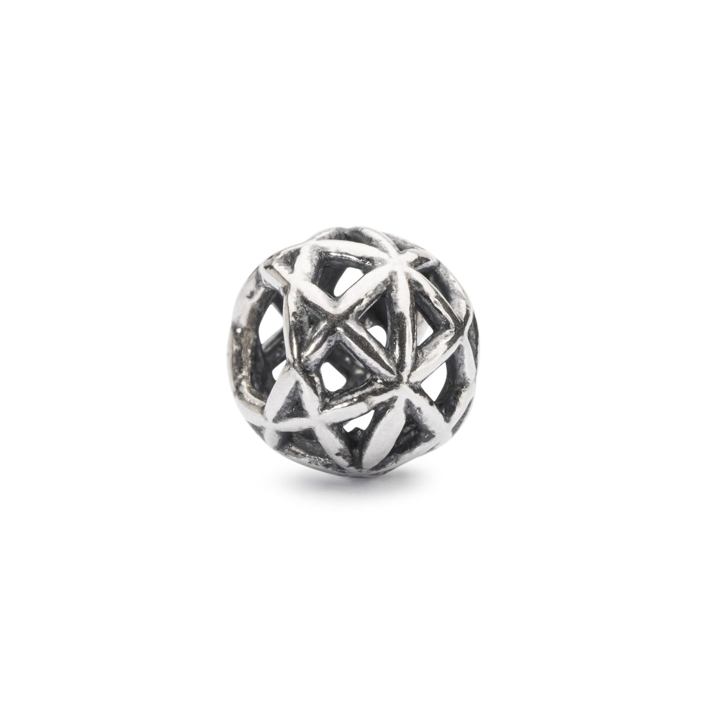 Skøn forandring kugle - En smukt udført sølvkugle til Trollbeads armbånd, med et design der symboliserer håb og forandring.